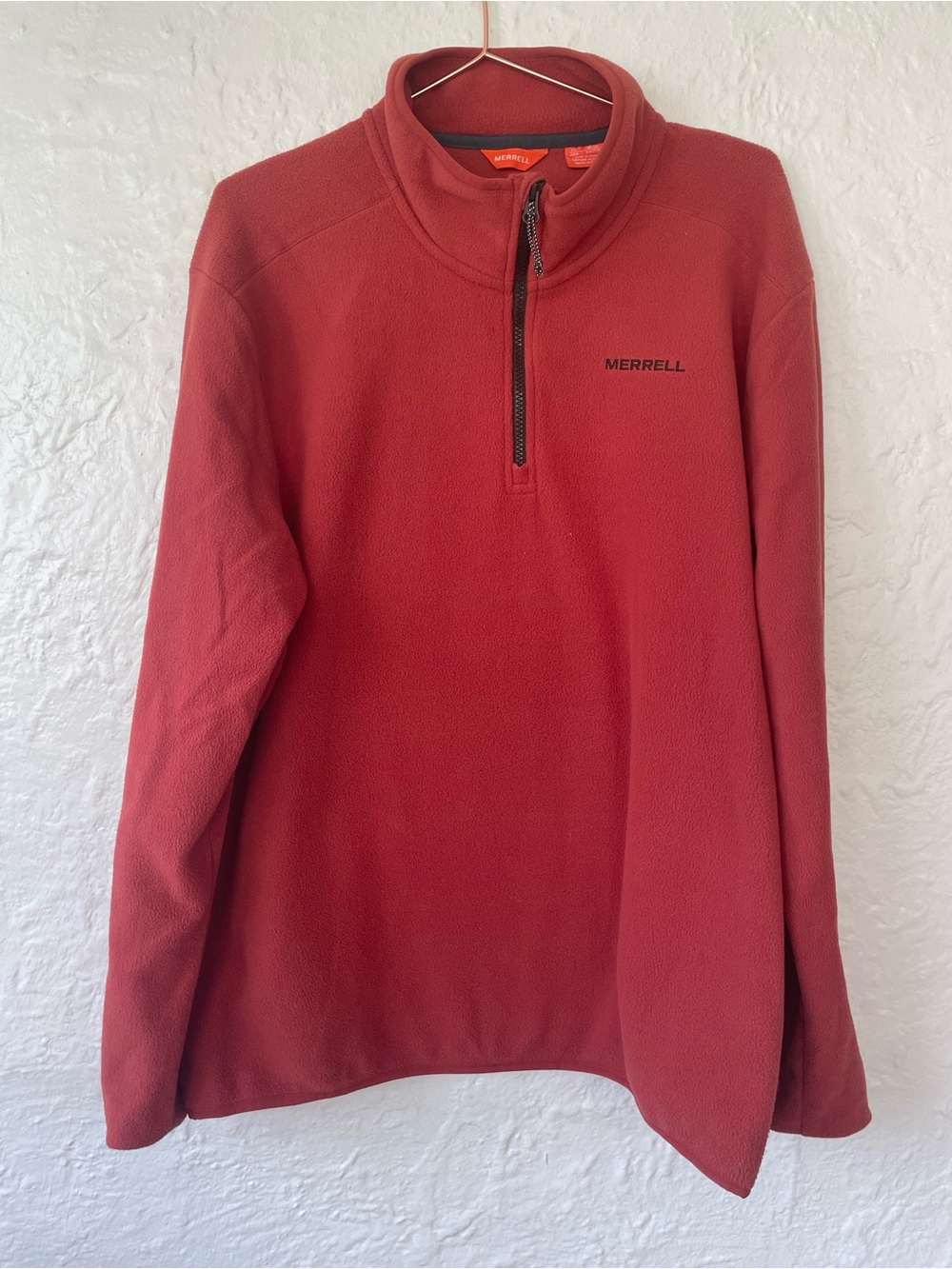 Merrell Men’s Terrain lightweight fleecy red quarter zip fleece; size XL